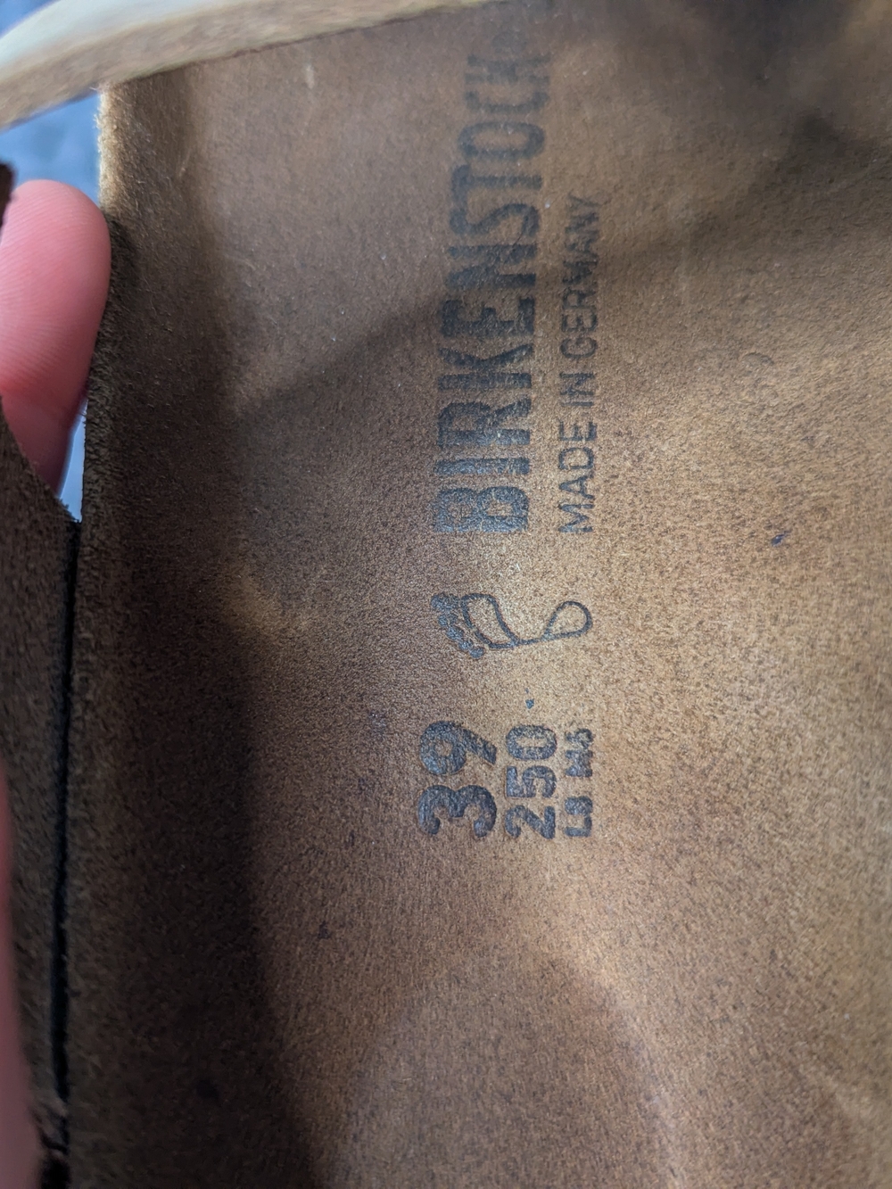 Birkenstock Gizeh Thong Sandals Oiled Leather Tobacco Brown Size 39 Regular